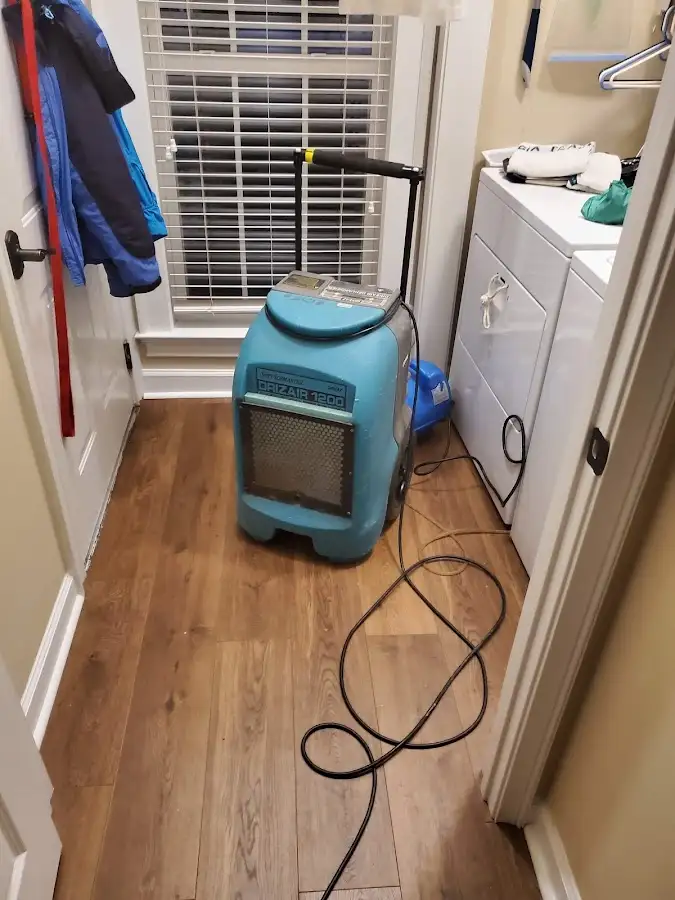 Commercial dehumidifier deployed for Crawl Space Restoration in Gardner